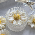 Daisy candle
