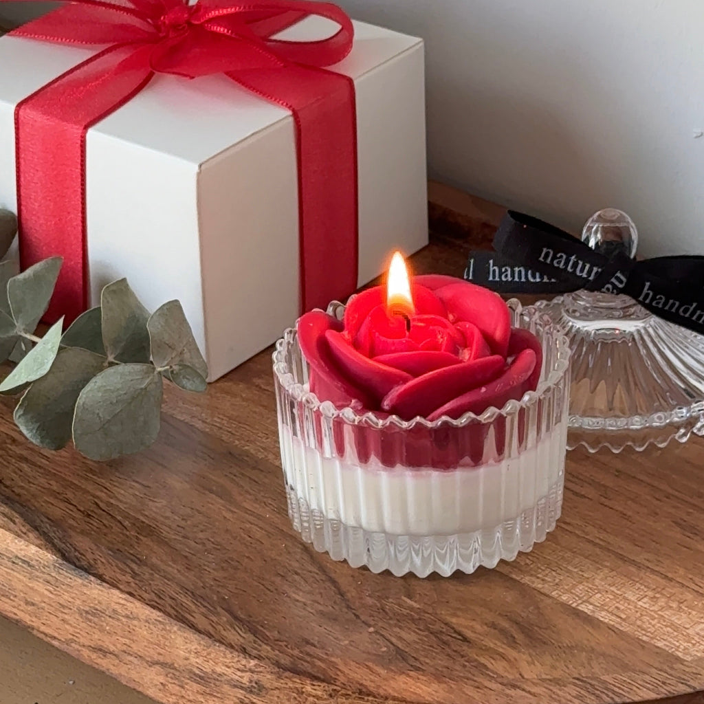 Red rose candle