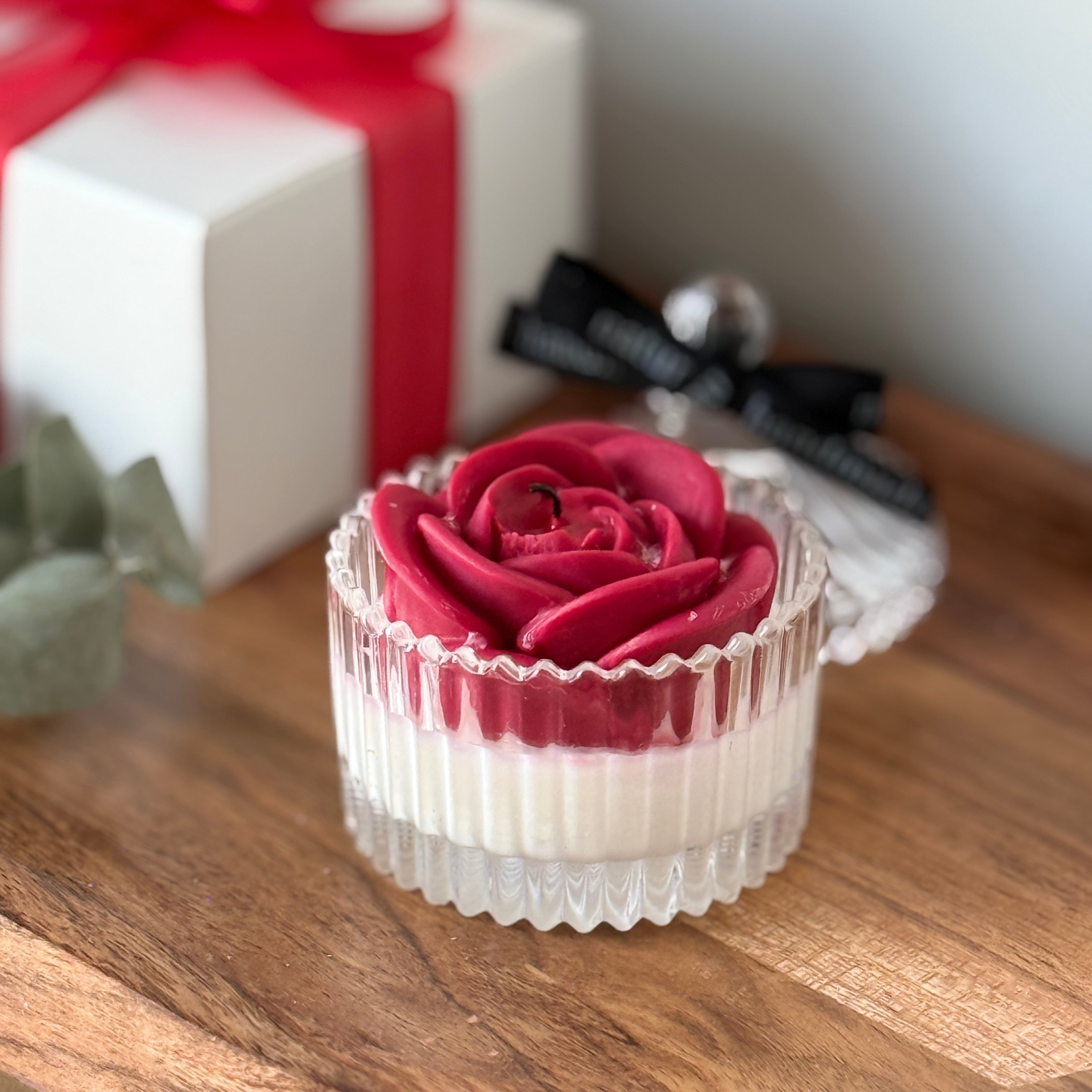 Red rose candle